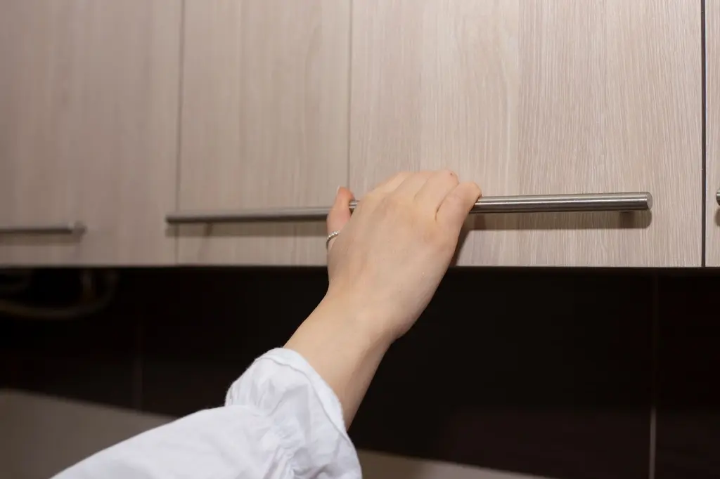 built-in ห้องครัว เพื่อการจัดเก็บอย่างเป็นระบบ